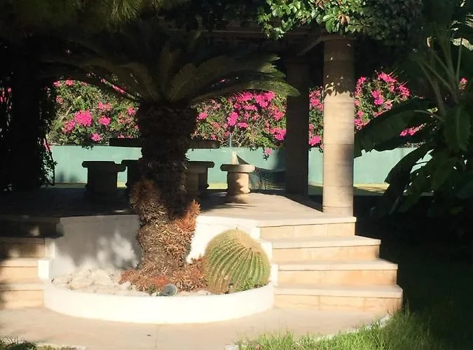 Nostrana Village شقة