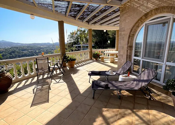 Nostrana Village شقة