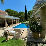 Nostrana Village شقة *