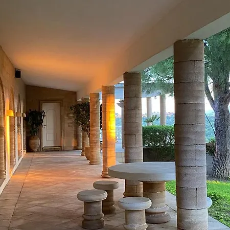 Nostrana Village Apartman *