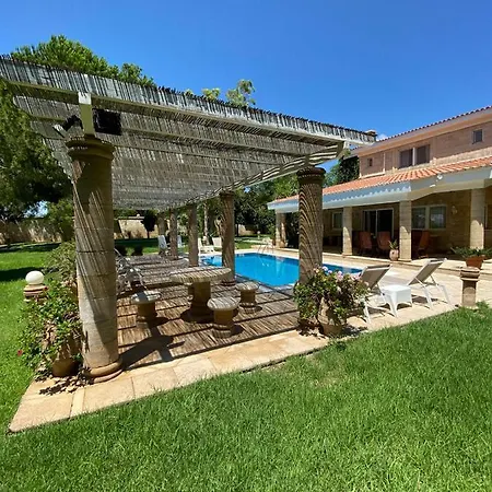 Nostrana Village * Koszkinú