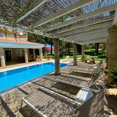 Nostrana Village Apartamento