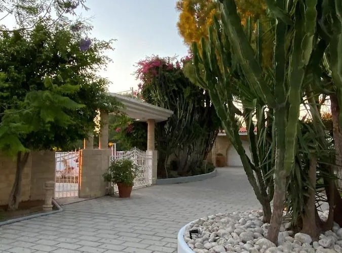 Nostrana Village *